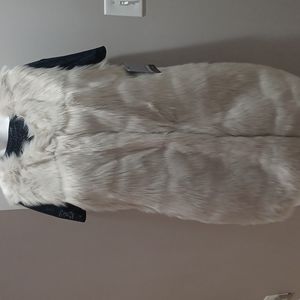 NEW Marc NewYork Andrew Marc Faux Silver Fur Size Medium Belt not included.